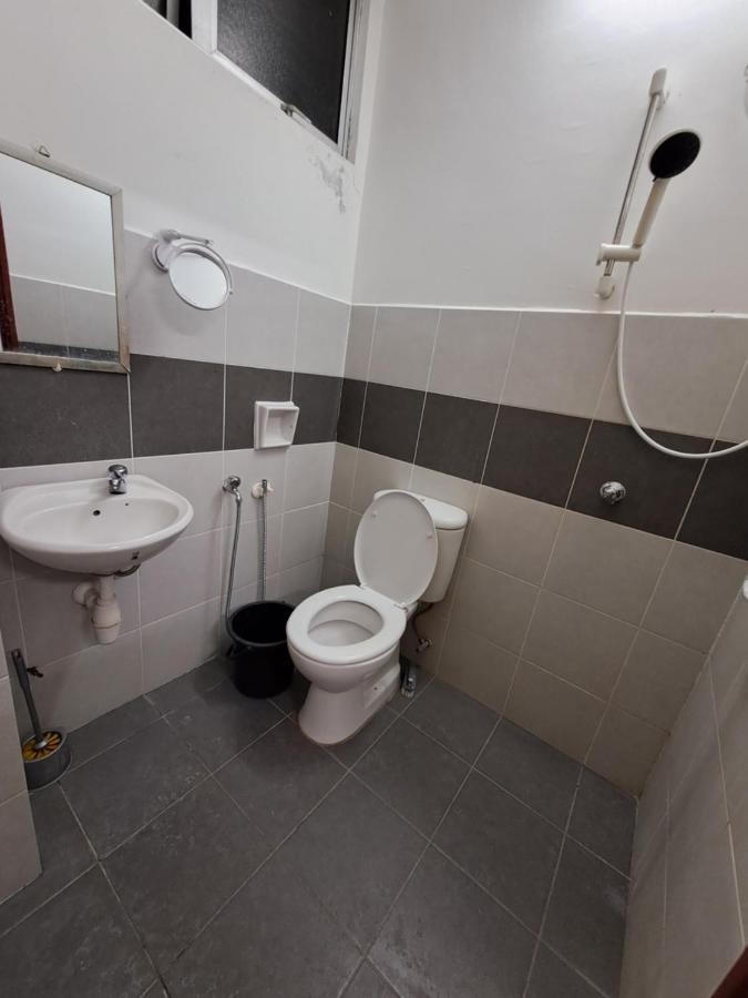 1201 Apartment Ladang Tok Pelam Tepipantaibatuburuk Kuala Terengganu Extérieur photo