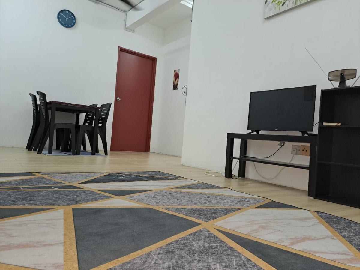 1201 Apartment Ladang Tok Pelam Tepipantaibatuburuk Kuala Terengganu Extérieur photo